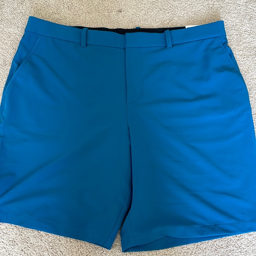 Nike Golf Shorts Size 42